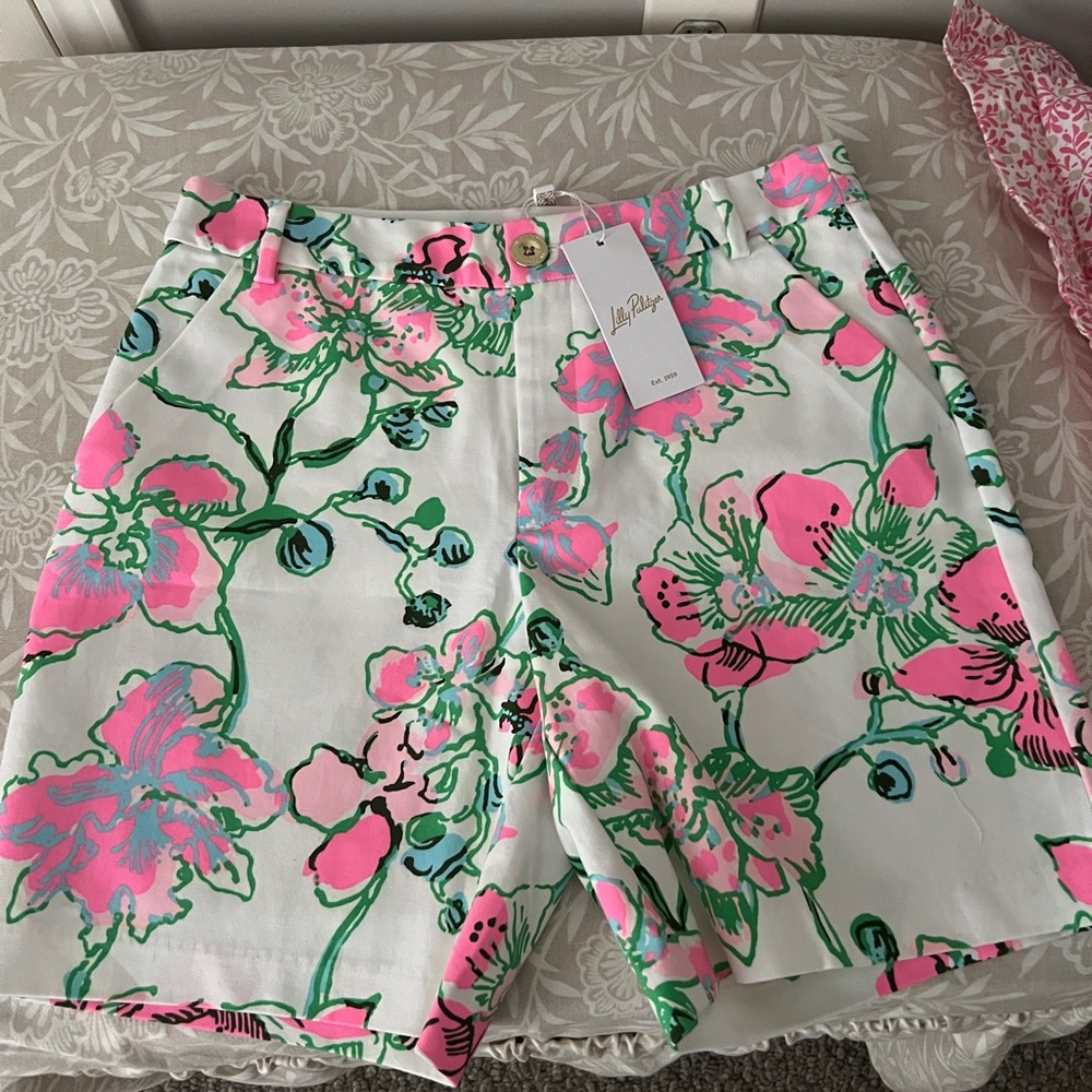 NWT Lilly Pulitzer Gretchen Shorts Multi Oversized Orchids On The Avenue 4 - Picture 1 of 1